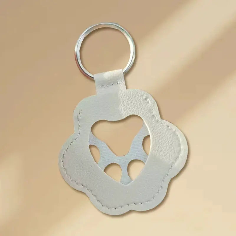 Small Pet Memorial 2-in-1 Leather Fur Holder Charm - Handmade Heart Keychain, Buckle, Durable Lightweight The Memory Keeper with Photo Slot for Cat/Dog Fur Lovers (Everyday Commemorative Gift)