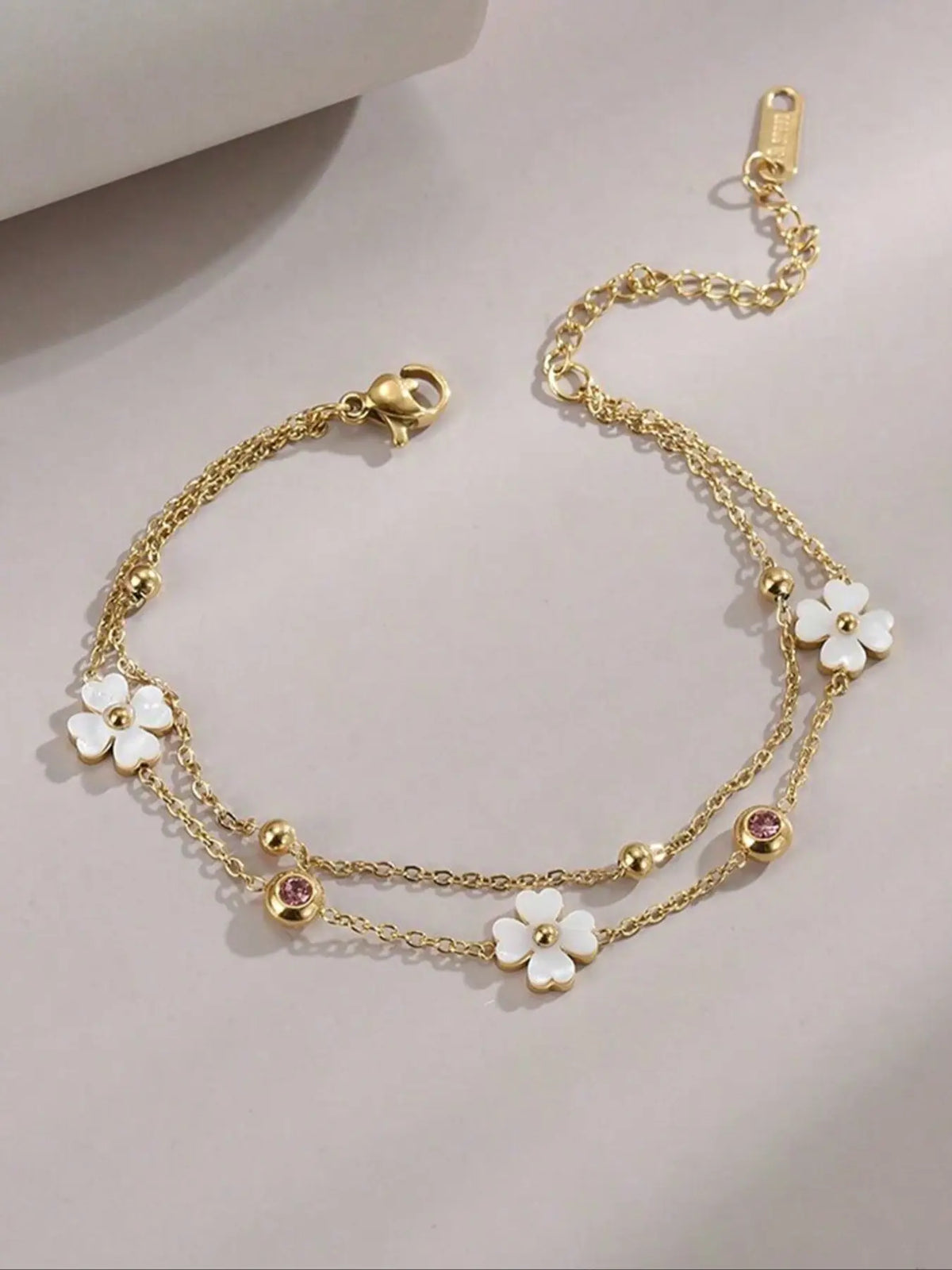 1pcs Women Dainty Double Layer Ankle Bracelet White Shell Four Petal Flower Anklet with Pink and White CZ Beads Adjustable Chain Summer Beach Foot Jewelry Trendy Jewelry Boho Style Jewelry Gift for Her Boho Anklet