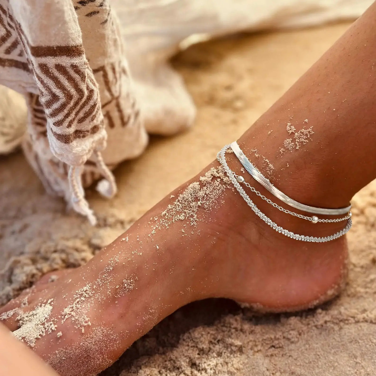 Silver Ankle Bracelets for Women,Dainty Layered Waterproof Anklet for Women Adjustable Sparkly Herringbone Beaded Rope Chain Set Stackable Cute Summer Beach Jewelry Gift