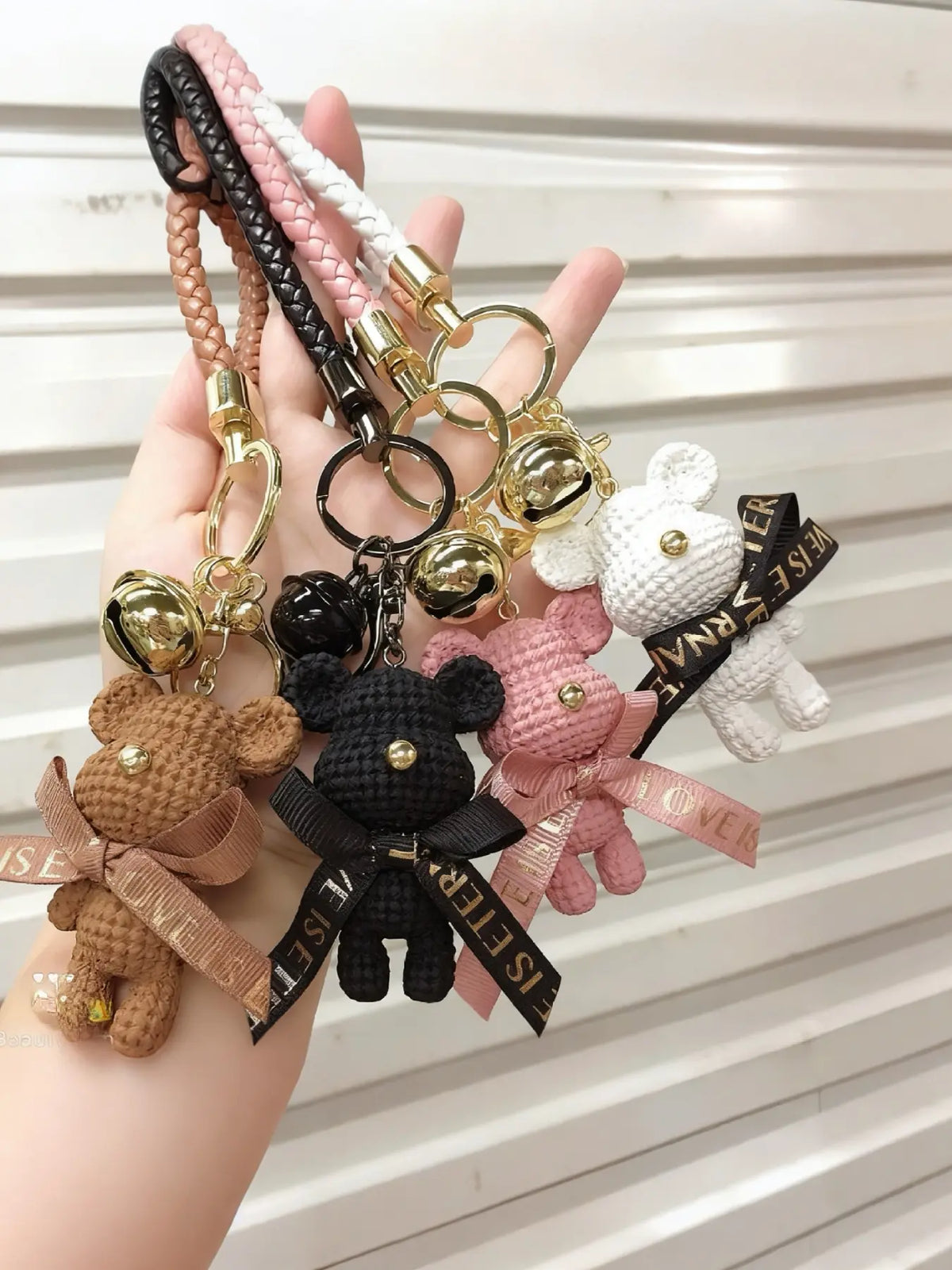 Set of Fun Gift Keychains with Bell Bowtie Bear, Cute Design Keychains for Family and Friends, Perfect Simple Accessories for Any Occasion, Keychain Kawaii, Teddy Keys, Trendy Cute Keychain, Cute Keychain Accessory