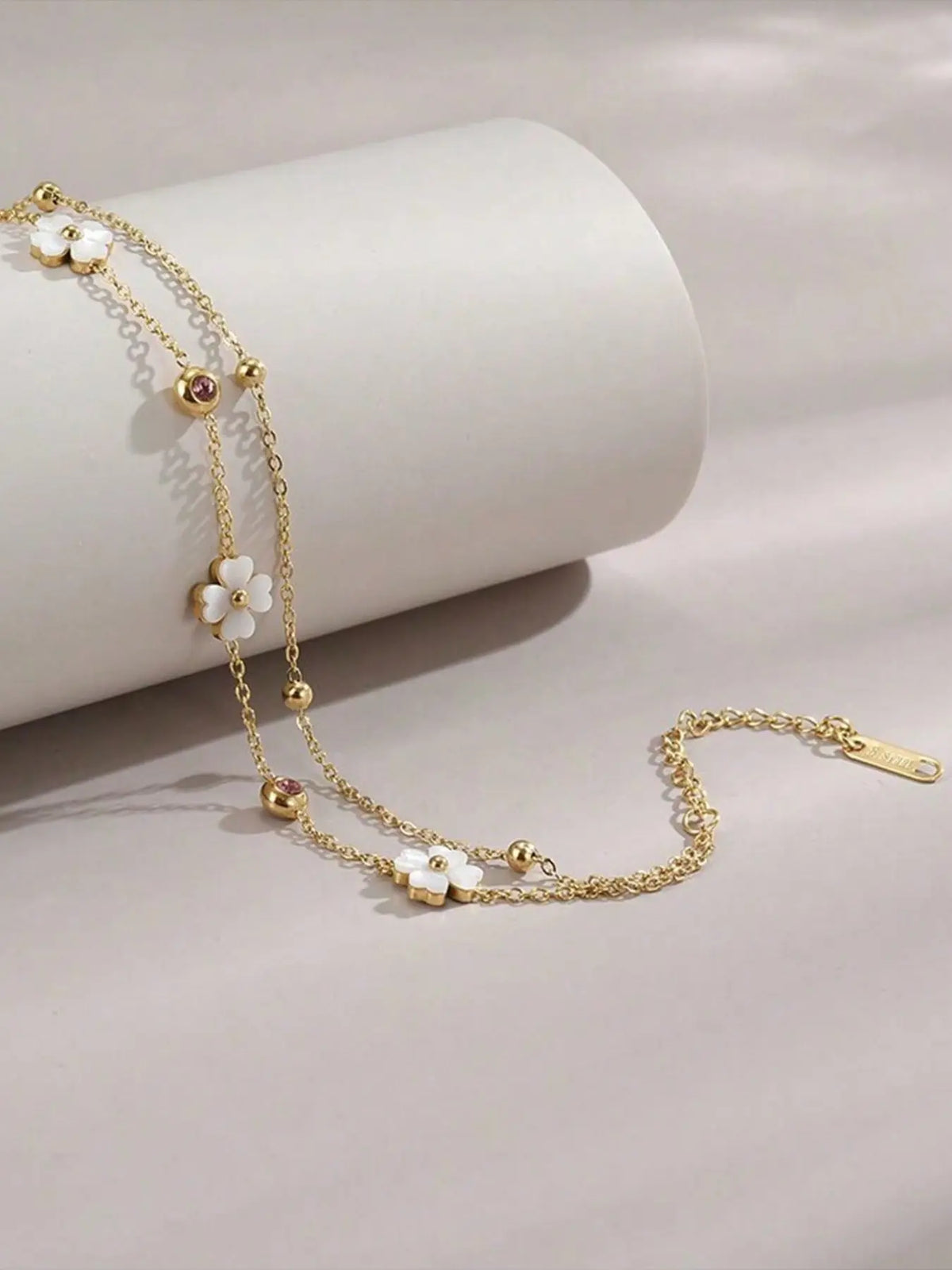 1pcs Women Dainty Double Layer Ankle Bracelet White Shell Four Petal Flower Anklet with Pink and White CZ Beads Adjustable Chain Summer Beach Foot Jewelry Trendy Jewelry Boho Style Jewelry Gift for Her Boho Anklet