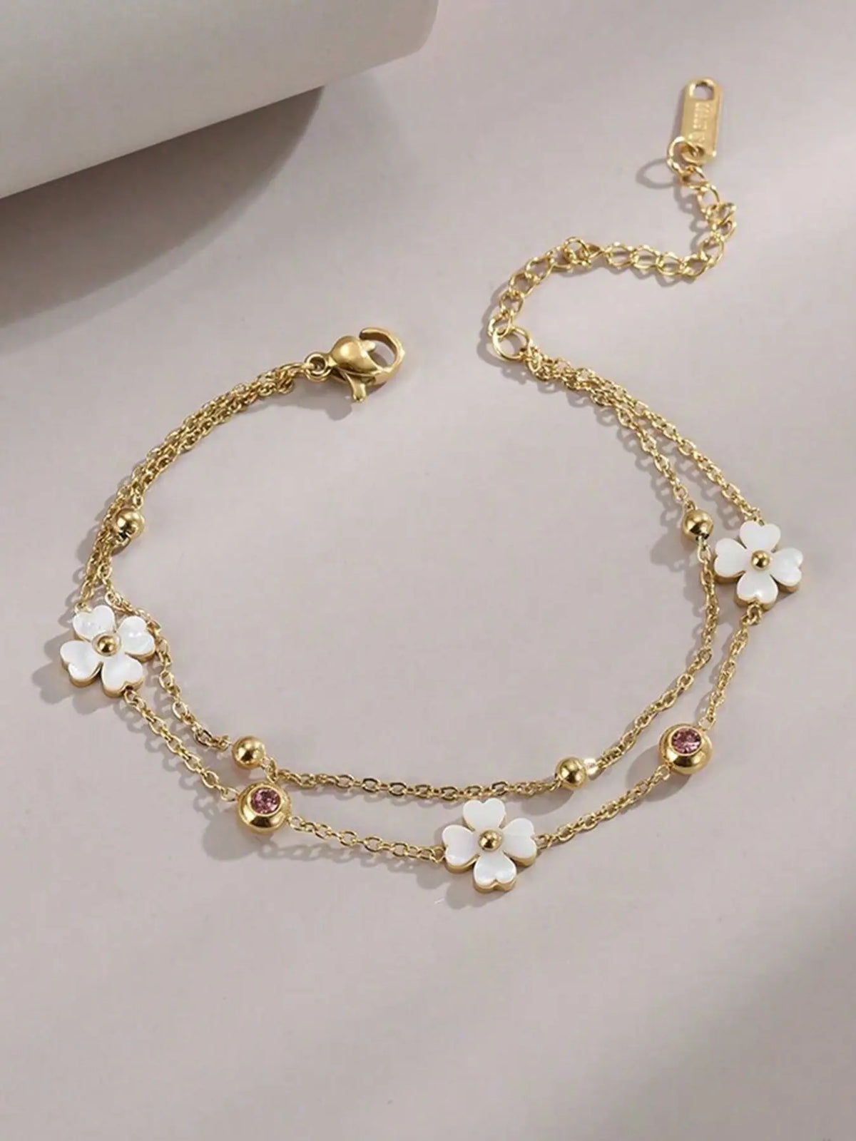 1pcs Women Dainty Double Layer Ankle Bracelet White Shell Four Petal Flower Anklet with Pink and White CZ Beads Adjustable Chain Summer Beach Foot Jewelry Trendy Jewelry Boho Style Jewelry Gift for Her Boho Anklet