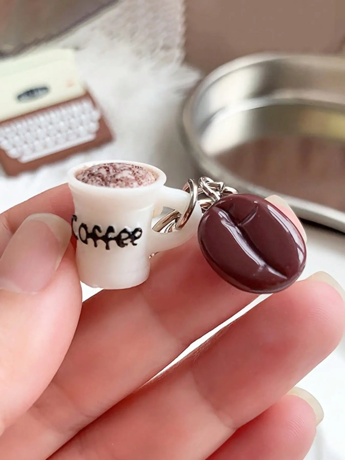 Realistic Coffee Bean Cup Keychain, Trendy Cute Lightweight Resin Mug Keychain, Perfect for Coffee Lovers, Ideal for Backpacks, Purses & Bags, Great Gift