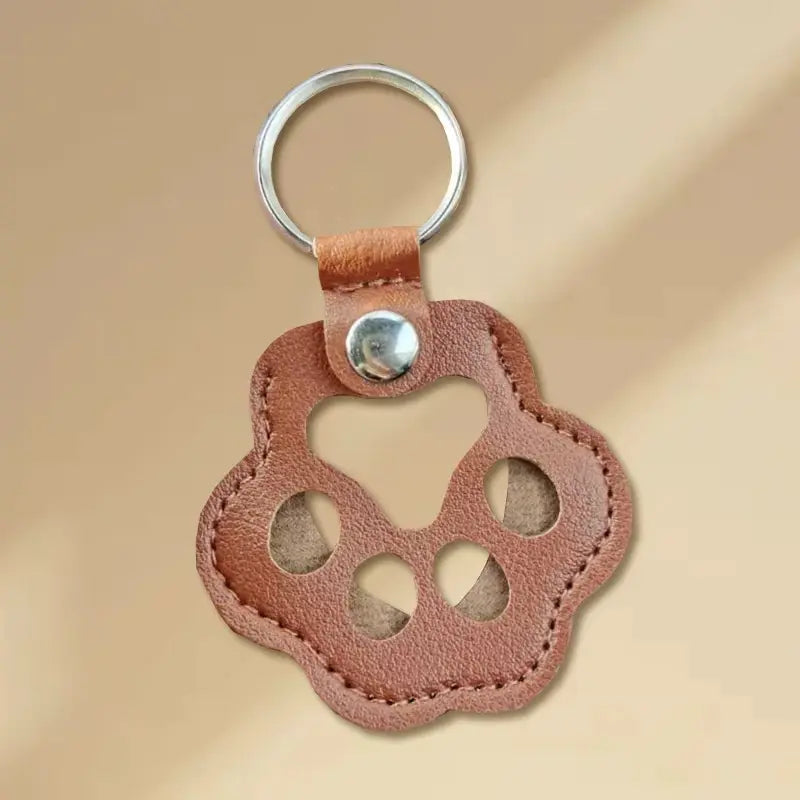 Small Pet Memorial 2-in-1 Leather Fur Holder Charm - Handmade Heart Keychain, Buckle, Durable Lightweight The Memory Keeper with Photo Slot for Cat/Dog Fur Lovers (Everyday Commemorative Gift)
