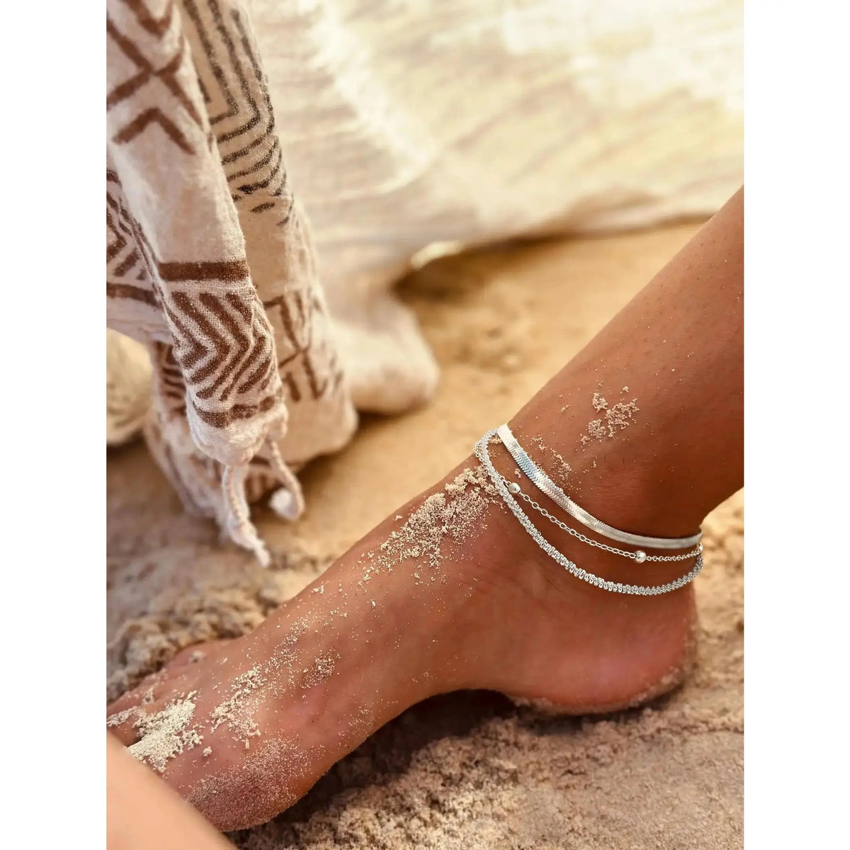 Silver Ankle Bracelets for Women,Dainty Layered Waterproof Anklet for Women Adjustable Sparkly Herringbone Beaded Rope Chain Set Stackable Cute Summer Beach Jewelry Gift