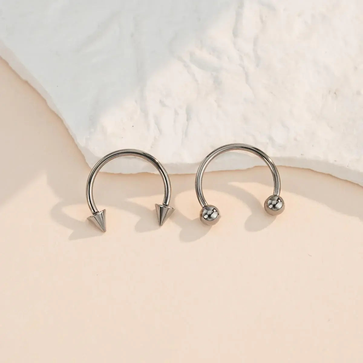 OUFER Body Jewelry 2Pcs 16G Body-Safe Titanium Internally Threaded Horseshoe Septum Clicer Rings - Geometric Spike, 3mm Ball Ends, for Nostril Nose Piercings, Septum Jewelry, Body-Safe Piercing Jewelry