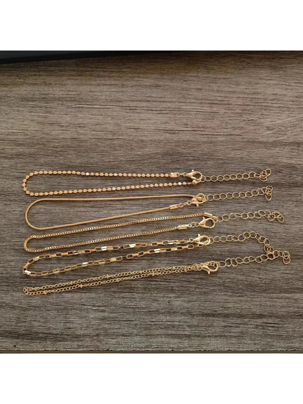 5Pcs Gold Layered Anklet Set for Women, Mixed Chevron Paperclip Cuban Pearl Chain Ankle Bracelets, Boho Dainty Stackable Anklets for Summer Beach Vacation Party Birthday Jewelry Gift, Fashionable Jewelry Accessories, Fashion Accessories