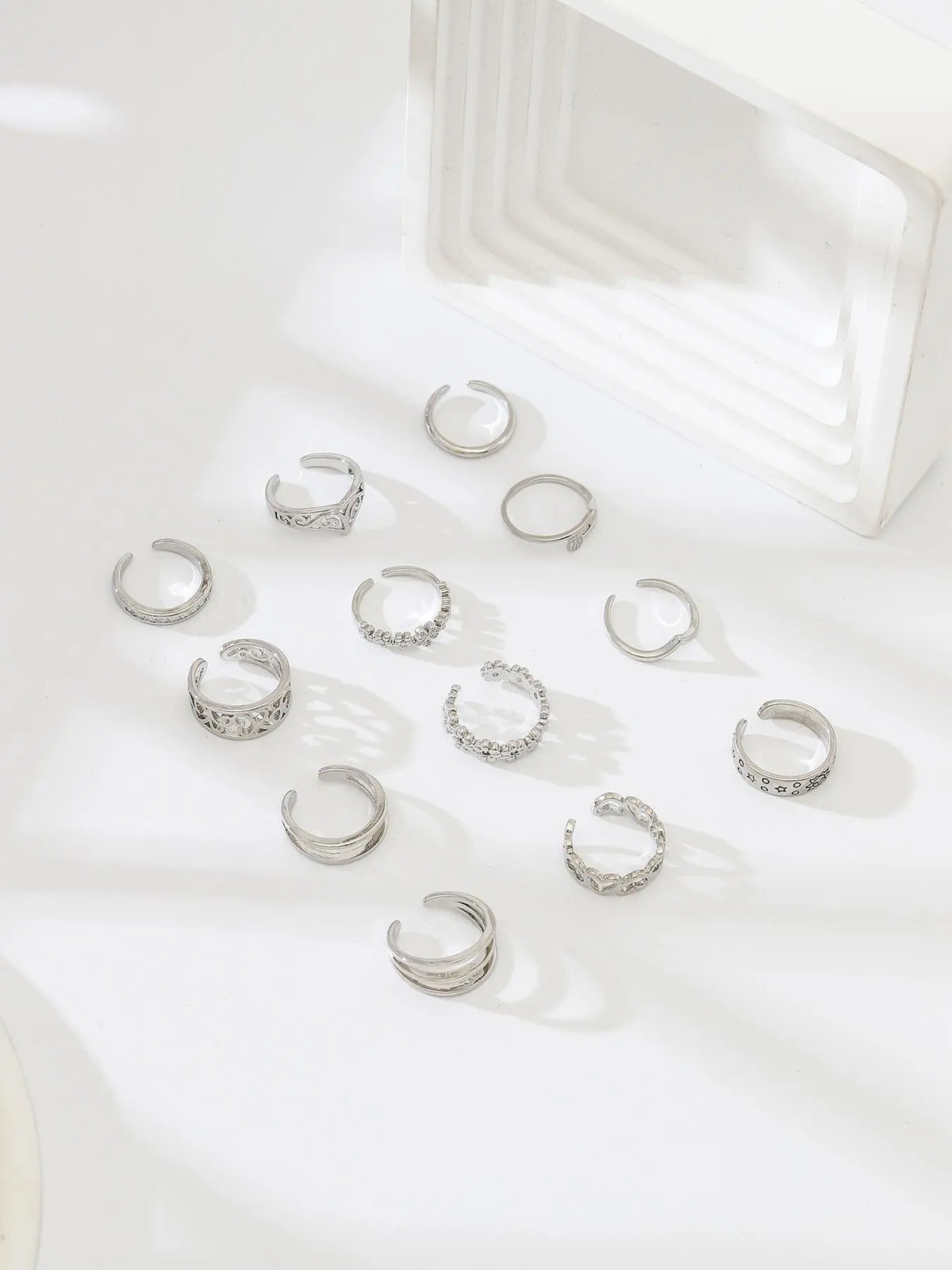 Minimalist All-Match Flower & Hollow Out Heart Design Cuff Toe Rings, Trendy Exquisite Artificial Zircon Inlaid Toe Rings, Chic Fashion Body Jewelry, Body Jewellery