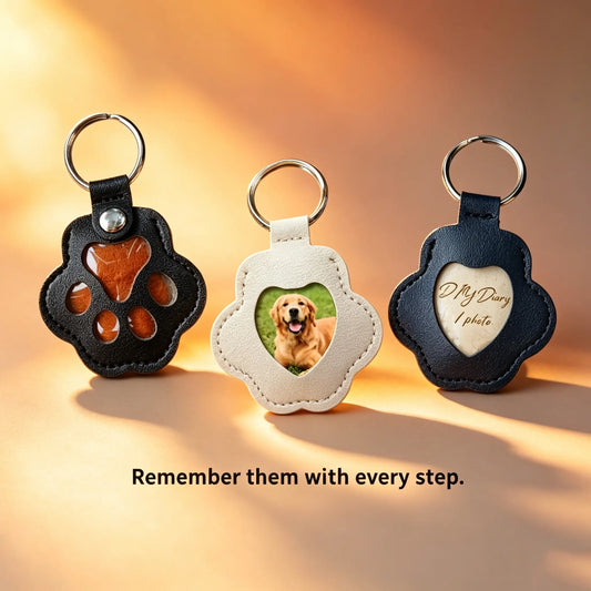 Small Pet Memorial 2-in-1 Leather Fur Holder Charm - Handmade Heart Keychain, Buckle, Durable Lightweight The Memory Keeper with Photo Slot for Cat/Dog Fur Lovers (Everyday Commemorative Gift)