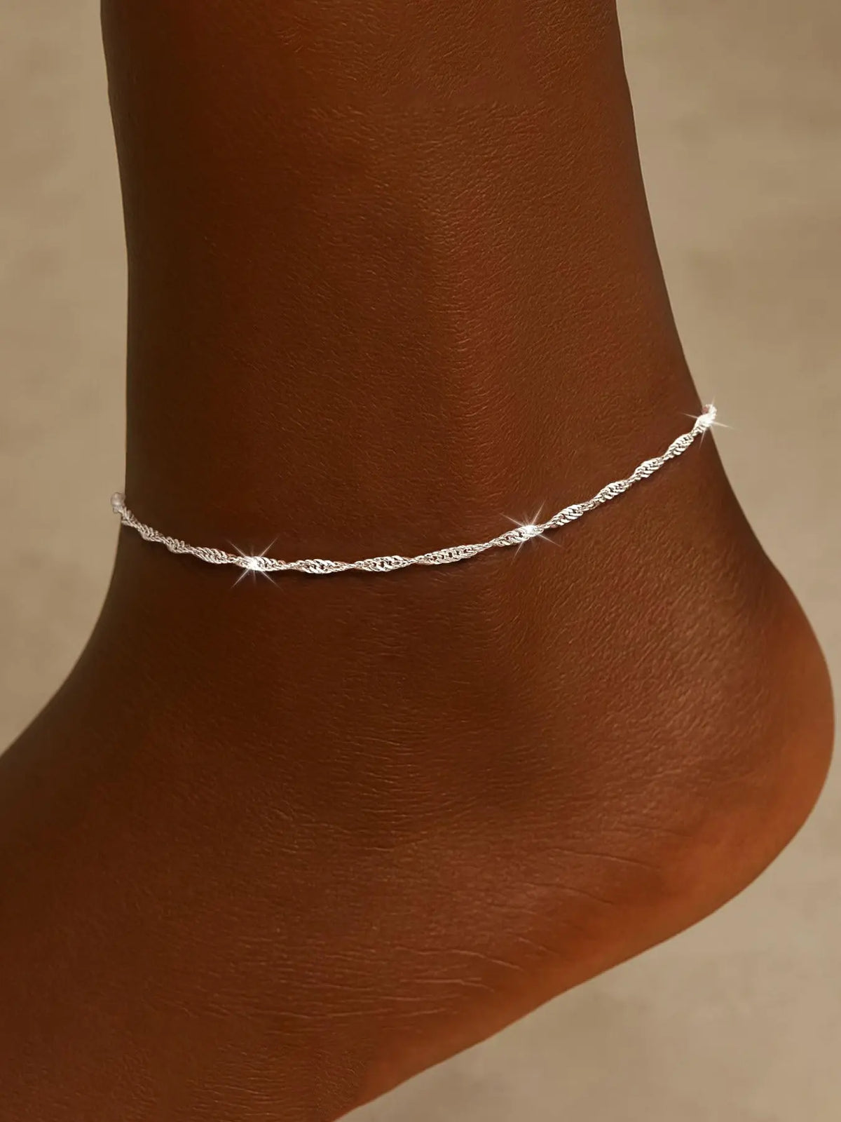 Women's Elegant Silver Color Twist Anklet, Adjustable Geometric Ankle Chain, Casual Summer Foot Jewelry, Trendy Gift Idea, Fashionable Accessory