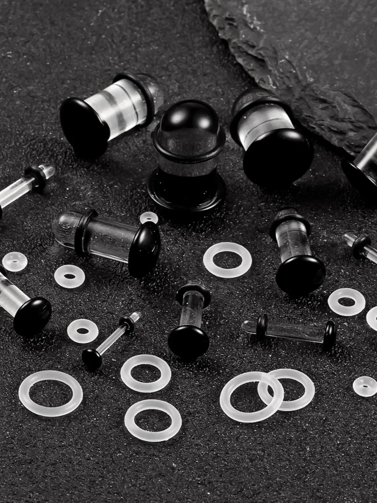 vanku Glass Ear Gauges Plugs Set (10/16/18pcs), Comfy Dead Stretching Plugs with Rubber Rings Ear Gauge Tunnels