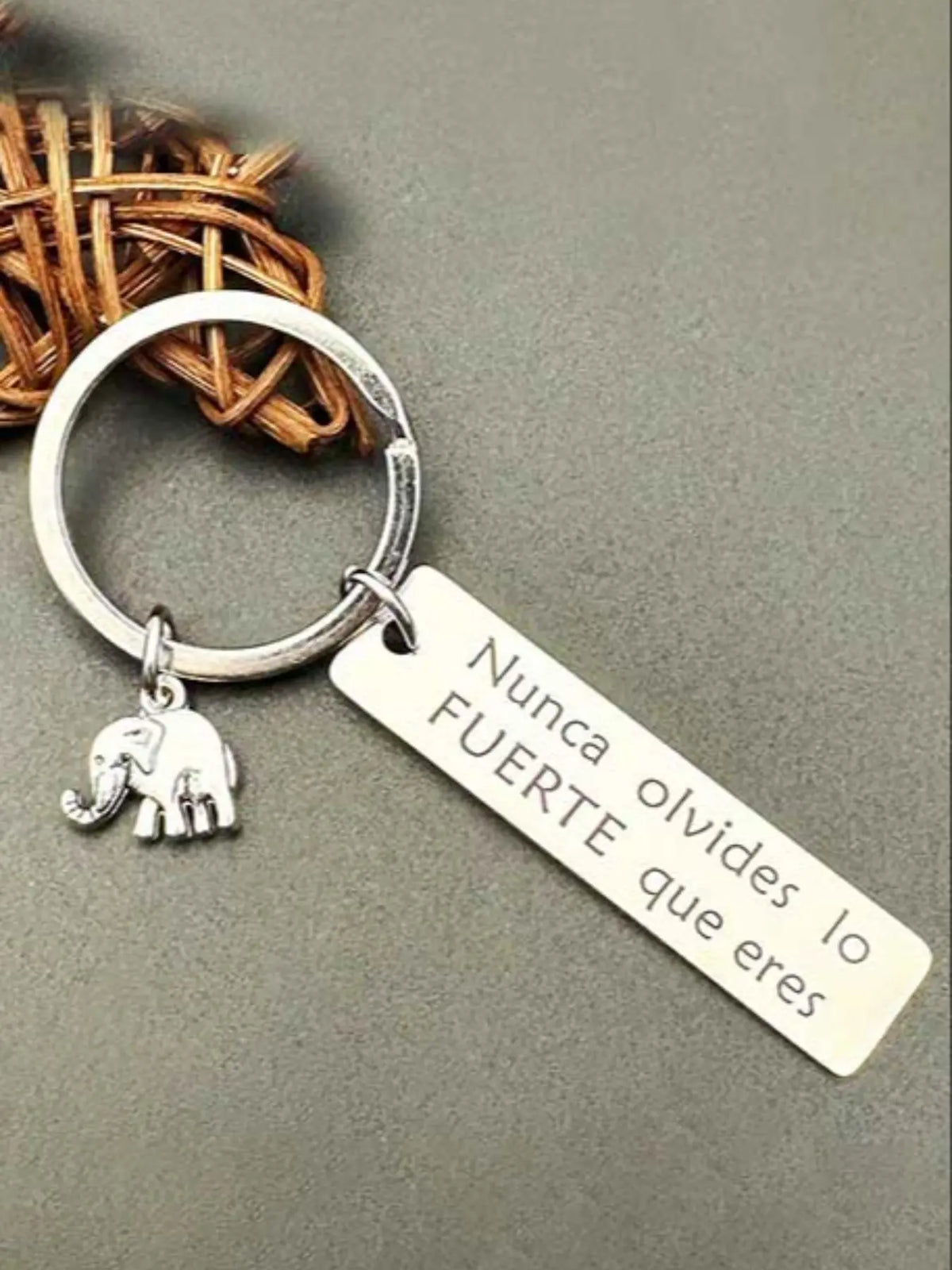Elephant Design Keychain, Stainless Steel Keychain for Men & Women, Fashion Accessories for Daily Use, Trendy All-match & Exquisite Keychain for Birthday Gift, Fashionable Alloy Keychain, Stylish Keychain